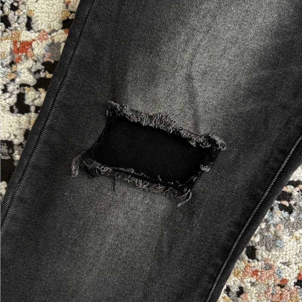 Black Distressed Button-Fly Jean Capris - Picture 3 of 4